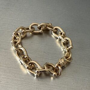 Elegant Gold Plated Chain Horseshoe Link Bracelet